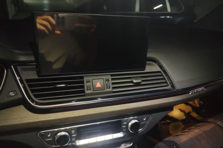 Used Audi Q5L 2022 Updated 45T Prestige Dynamic Edition Audio And AC Panel