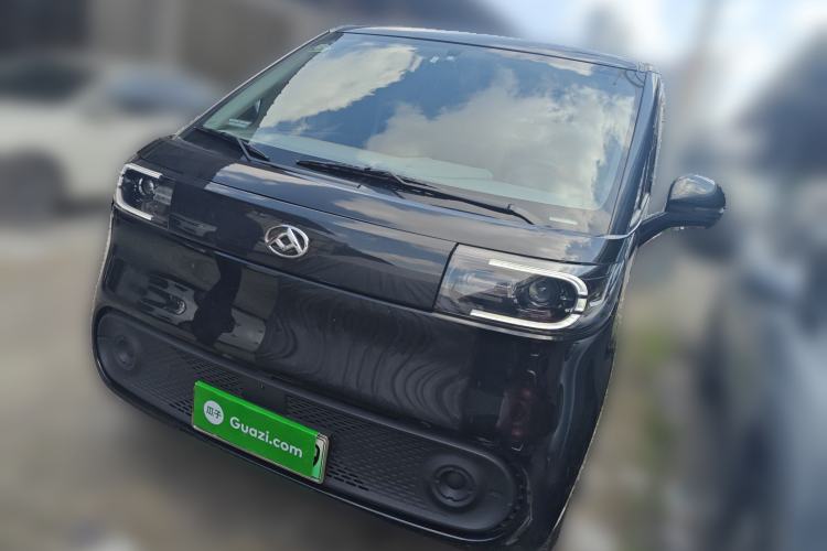 Used SAIC MAXUS Dana V1 2024 V1 Short Wheelbase Low-Roof Multi-Function Version (51 kWh)