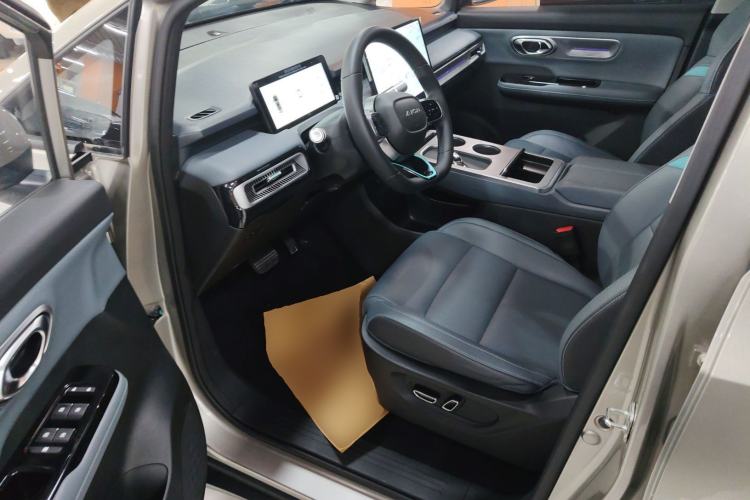 Used AION Y 2023 Plus 510 Smart Edition
