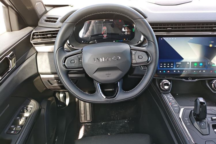 Used Lynk & Co 01 2023 1.5TD EM-F PM Steering Wheel