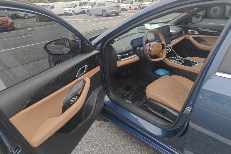 Used Geely Galaxy A7 2025 Model EM-i 150km Starship Edition Driver Seat