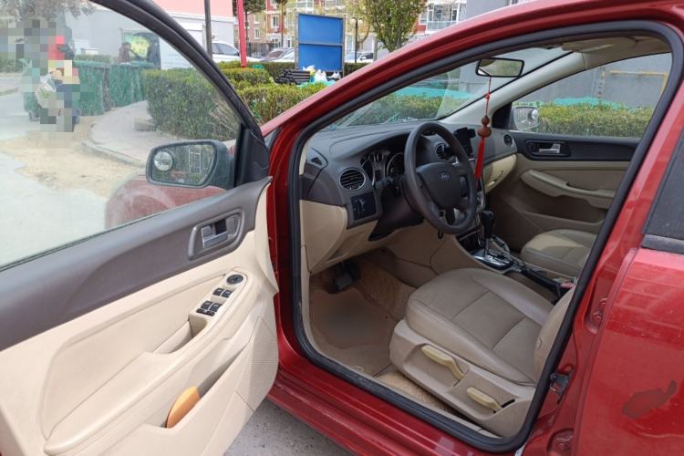 Used Ford Focus 2012 Hatchback Classic 1.8L Automatic Fashion Edition Driver Seat