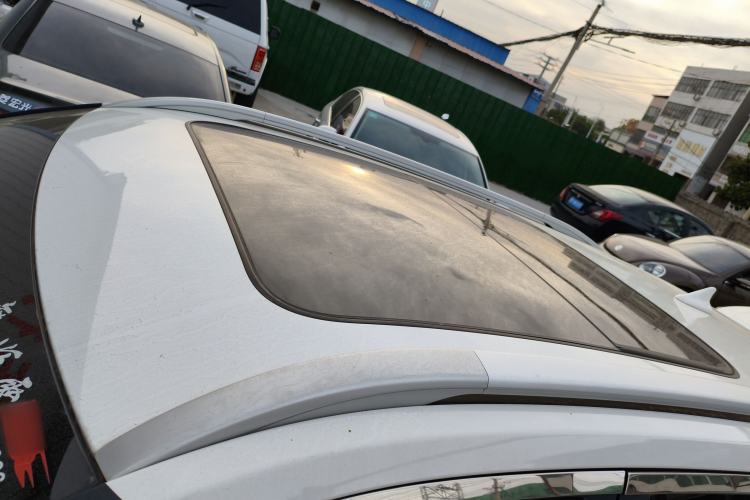 Used Baojun 510 2017 1.5L Manual Luxury Model Roof