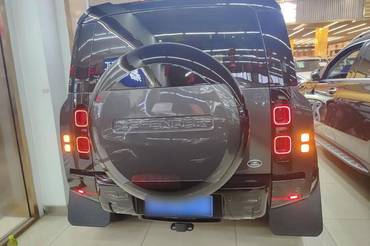 Used Land Rover Defender 2024 110 3.0T P400 X-DYNAMIC HSE
