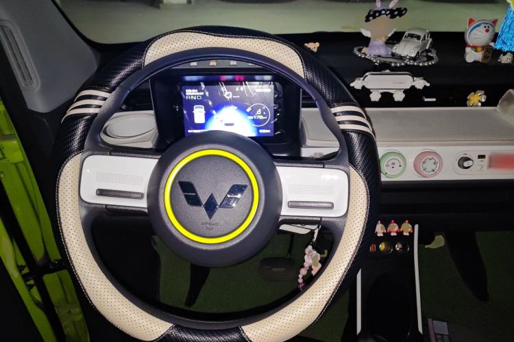 Used Wuling Hongguang MINIEV 2022 GAMEBOY 200km Gaming Edition with Lithium Iron Phosphate
