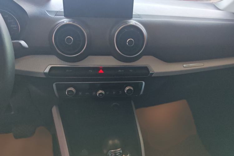 Used Audi Q2L 2018 35 TFSI Fashion Elegant Version China V