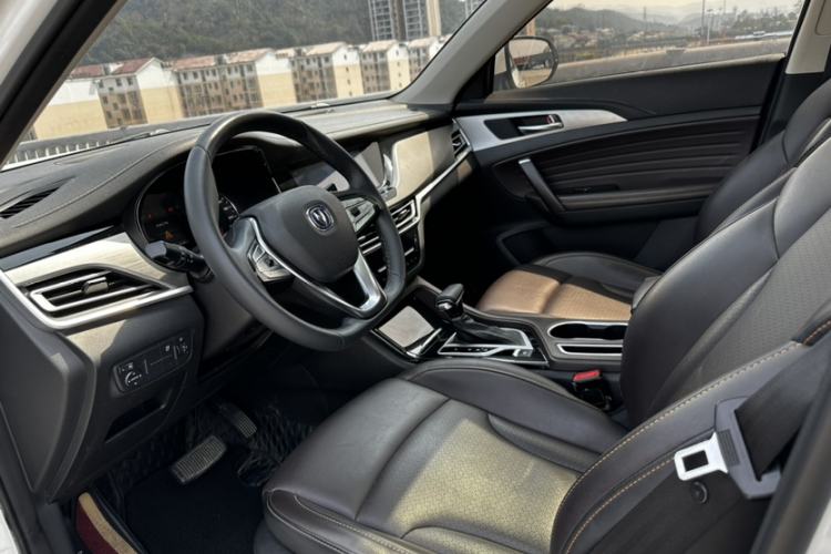 Used Changan CS35PLUS 2018 1.6L Automatic Changlian Edition China V Standard
