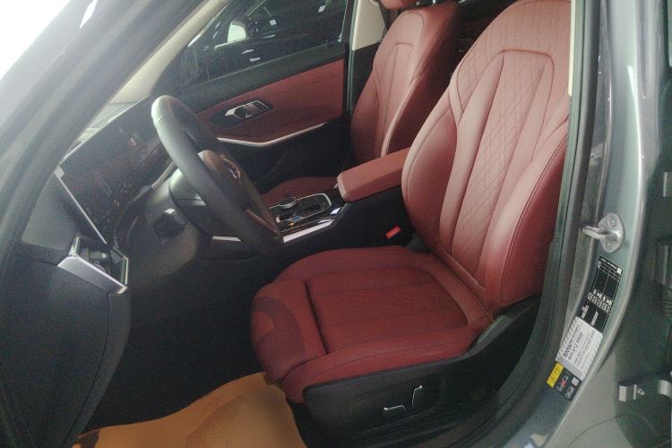 Used BMW i3 2024 eDrive 35 L
