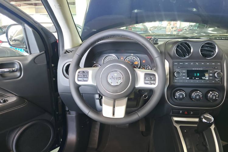 Used Jeep Compass 2014 Revised Version 2.4L Four-Wheel Drive Comfort Edition