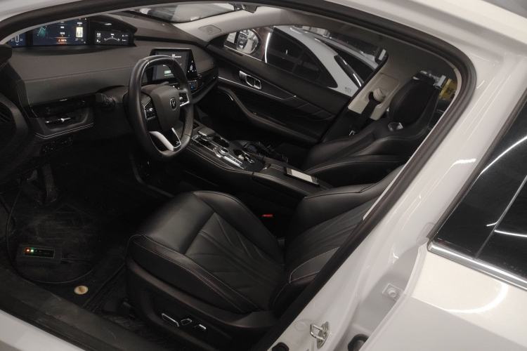 Used CHANGAN UNI-K 2024 2.0T Two-Wheel Drive YueShang Trim Left Front Seat