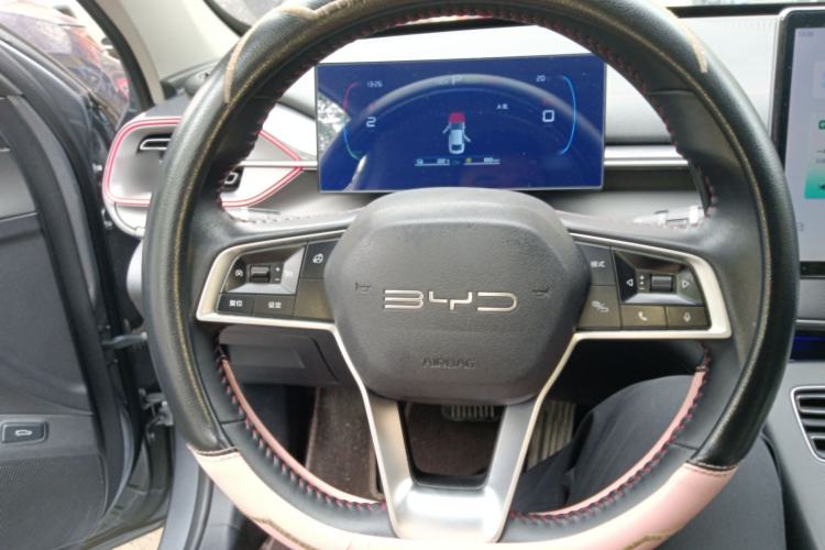 Used BYD Destroyer 05 2023 Champion Edition DM-i 55KM Luxury Model Steering Wheel
