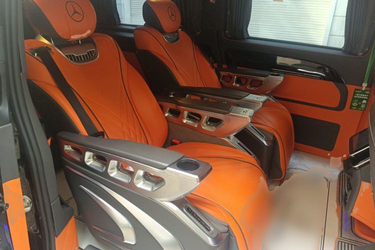 Used Mercedes-Benz Vito 2023 2.0T Elite Version 7 Seats
