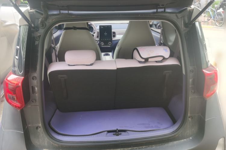 Used Chery QQ Little Ant 2022 Revised Version Sweet Pink Edition Half-Sugar Version Lithium Iron Phosphate 30.7 kWh 30 kW 301 km