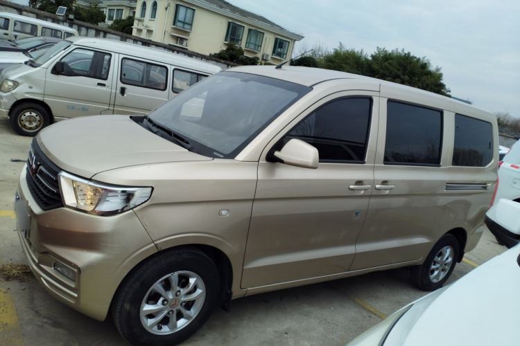 Used Wuling Hongguang V 2021 1.5L Enjoyment Edition LAR