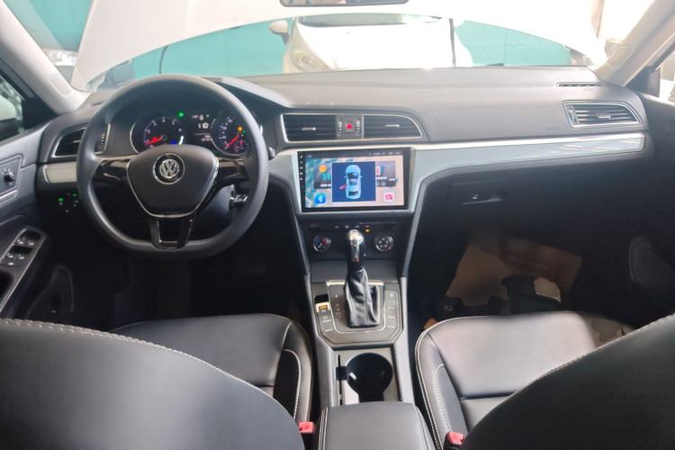 Used Volkswagen Lamando 2015 230TSI DSG Fashion Edition
