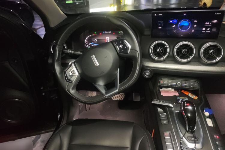 Used Wey VV5 2020 1.5T Two-Wheel Drive Smart Pioneer Steering Wheel