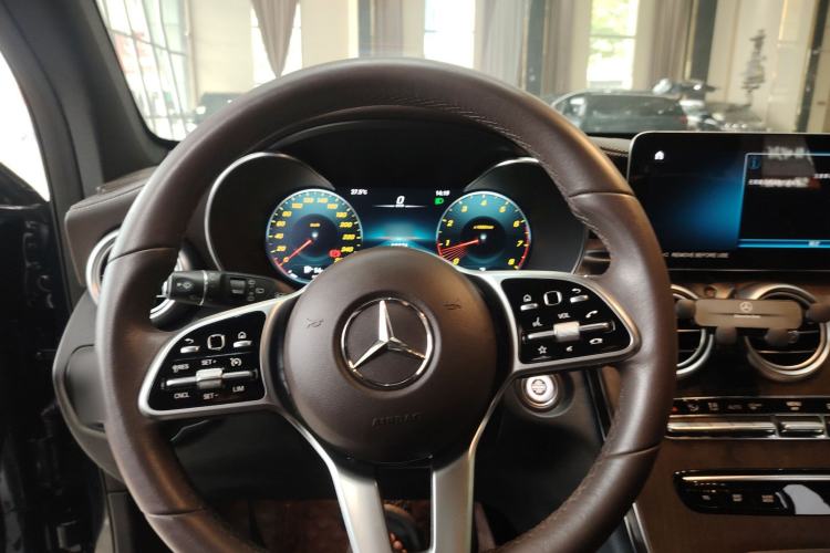 Used Mercedes-Benz GLC 2022 GLC 300 L 4MATIC Dynamic Edition Prestige Model Steering Wheel