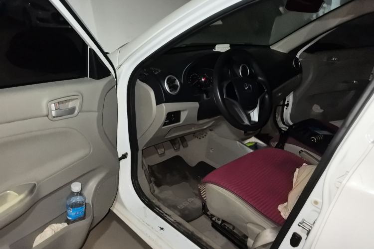 Used CHANGAN Alsvin V3 2012 1.3L Manual Comfort Version China IV Standard