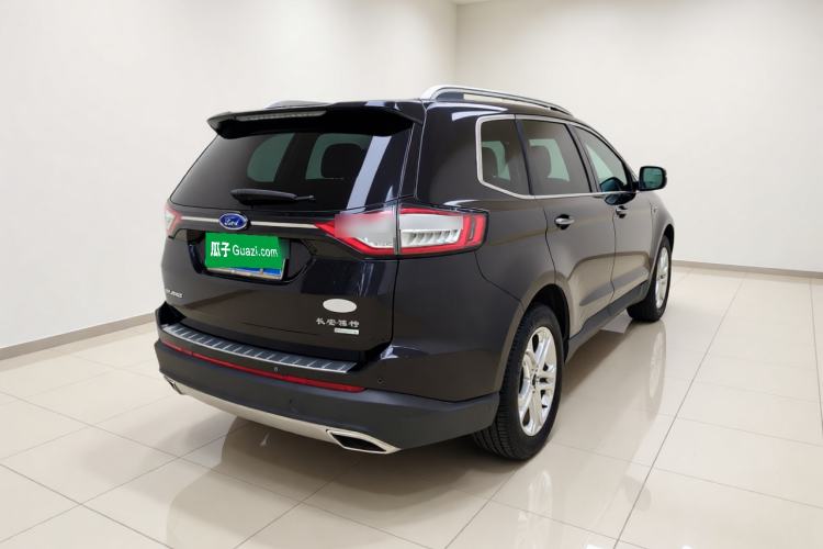 Used Ford Edge 2016 EcoBoost 245 Two-Wheel-Drive Titanium 7-Seater Rear Right 45 Deg