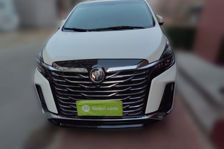 Used Buick GL8 2023 Facelifted Land Cruiser Executive Luxury Version
