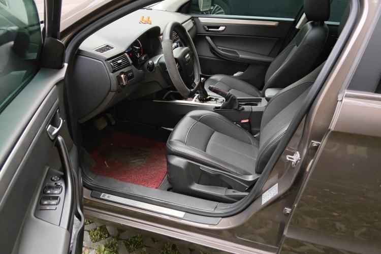 Used Qoros 3 2014 Sedan 1.6L Automatic Zhiyue Model