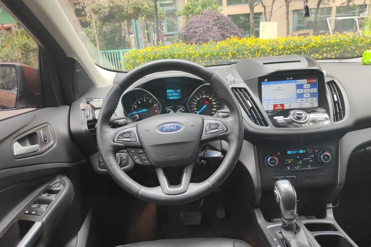 Used Ford Kuga 2018 EcoBoost 180 Two-Wheel-Drive Platinum Edition