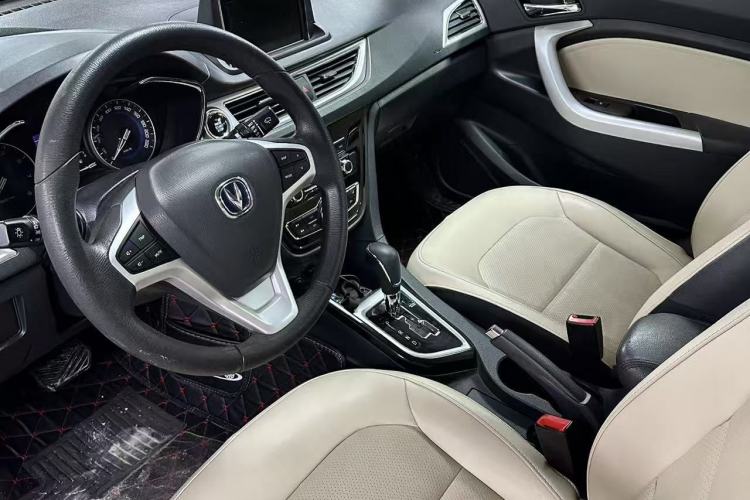 Used CHANGAN Alsvin V7 2015 1.6L Automatic Enjoyment Model China IV Standard