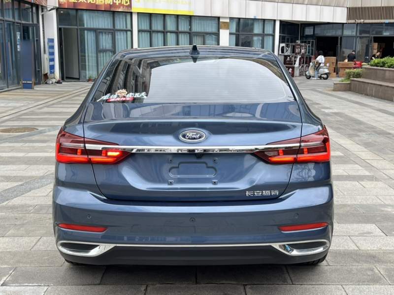Used Ford Escort 2021 1.5L Automatic Diamond Edition — 27