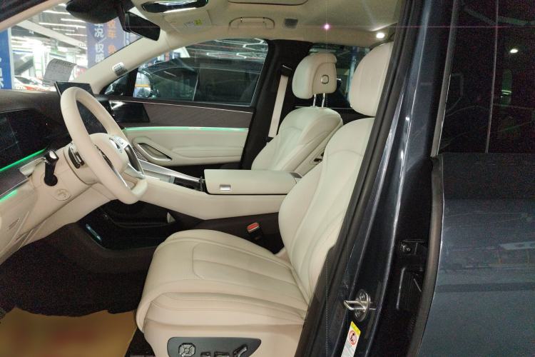 Used Denza N9 2025 Prestige Version
