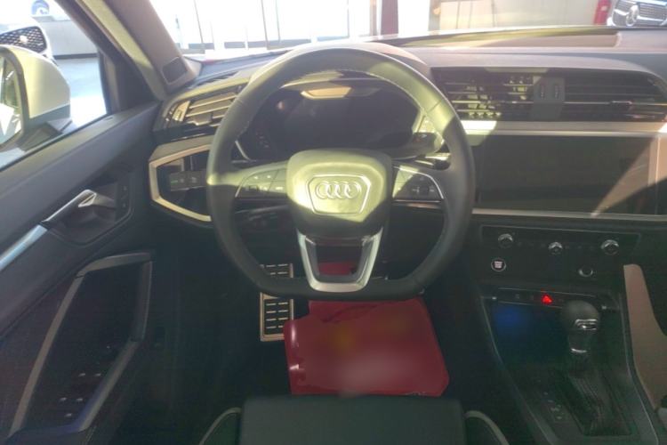Used Audi Q3 2024 35 TFSI Fashion Dynamic Edition