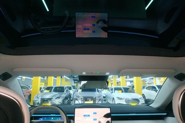 Used Lynk & Co 10 EM-P 2025 Model 240 Four-Wheel Drive Ultra Headliner