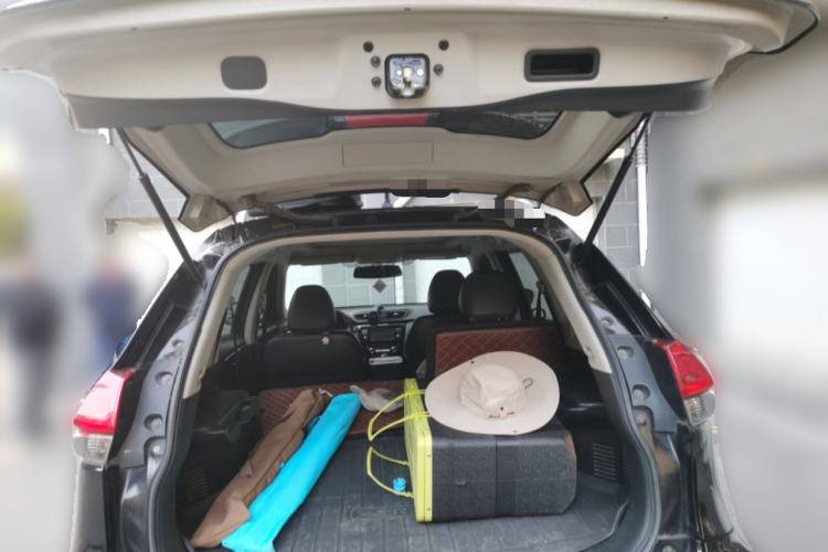 Used Nissan X-Trail 2017 2.5L CVT Leading Edition 4WD
