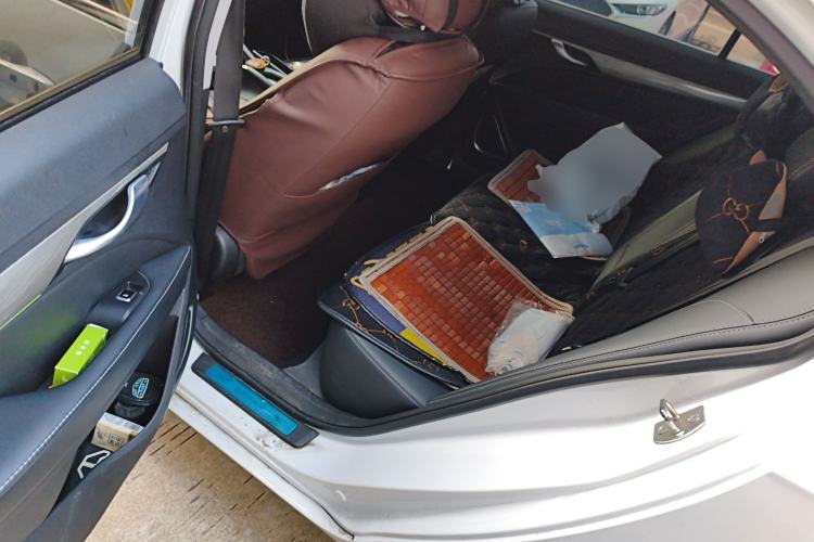 Used Geely Auto Emgrand 2019 Leading Edition 1.5L Manual Upward Asian Games Edition China VI