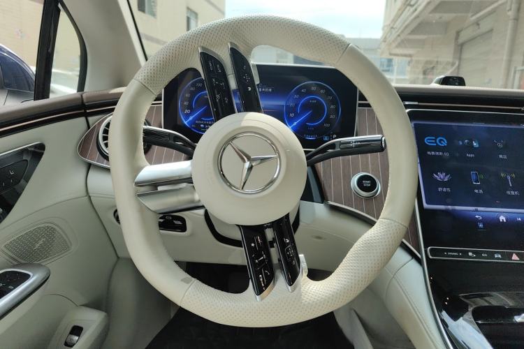 Used Mercedes-Benz EQE 2022 350 Luxury Edition Steering Wheel