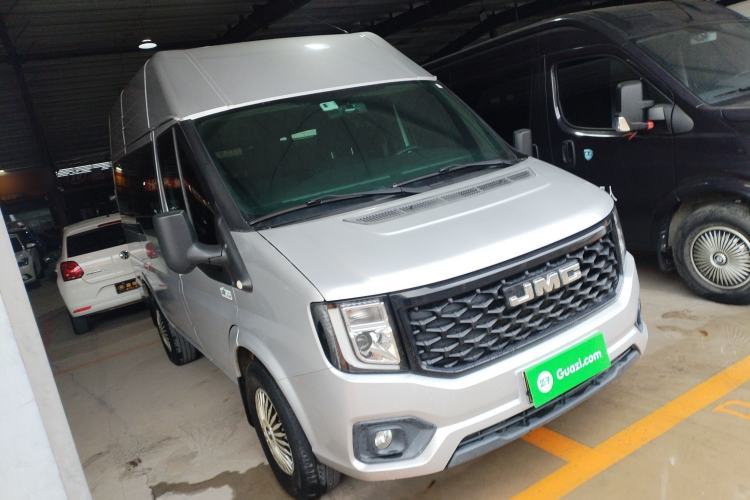 Used JMC Fushun 2022 2.0T Manual Multi-Function Passenger Vehicle Short Wheelbase Mid-Height Roof 6-Seater