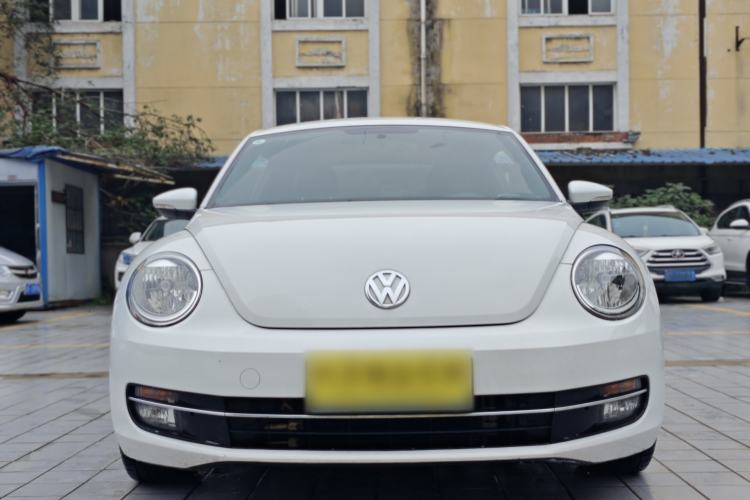 Used Volkswagen Beetle 2015 180TSI model
