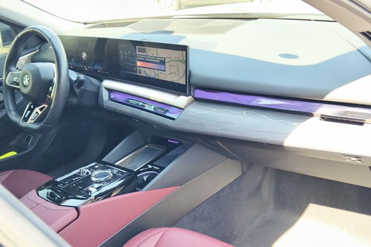 Used BMW 5 Series 2025 530Li Luxury Edition M Sport Package
