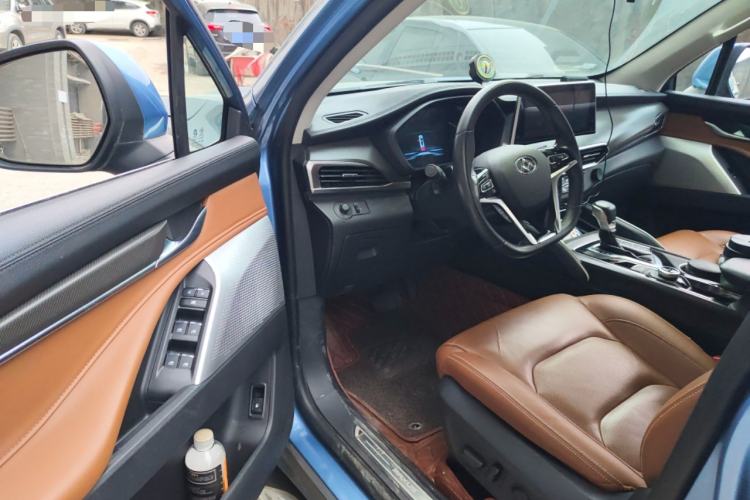 Used SAIC MAXUS D90 2017 2.0T Automatic All-Wheel Drive Sirius