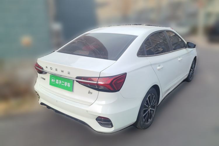 Used Roewe i5 2021 1.5L CVT Black Gold Edition
