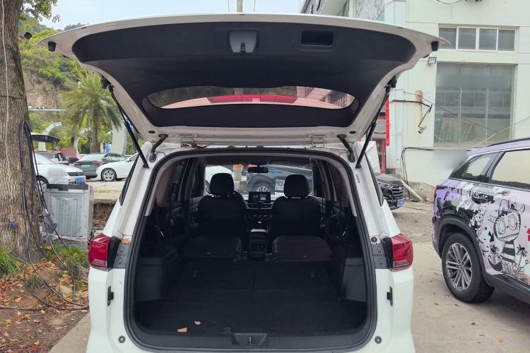 Used Baojun 360 2019 1.5L Manual Elite Version China VI Trunk