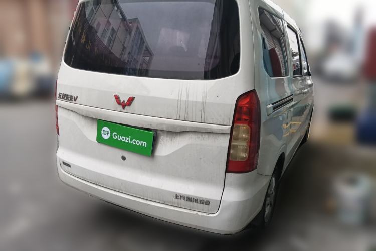 Used Wuling Hongguang V 2019 1.5L Enjoyment Version China VI LAR