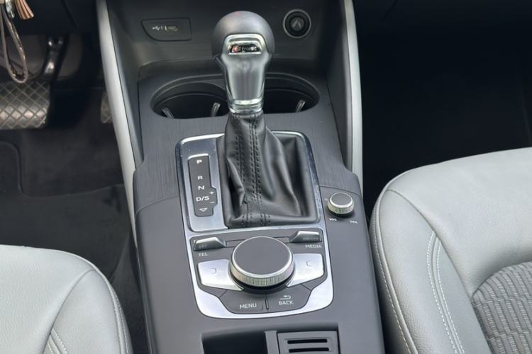 Used Audi A3 2020 Sportback 35 TFSI Fashion Edition China VI Emission Standard Interior 8