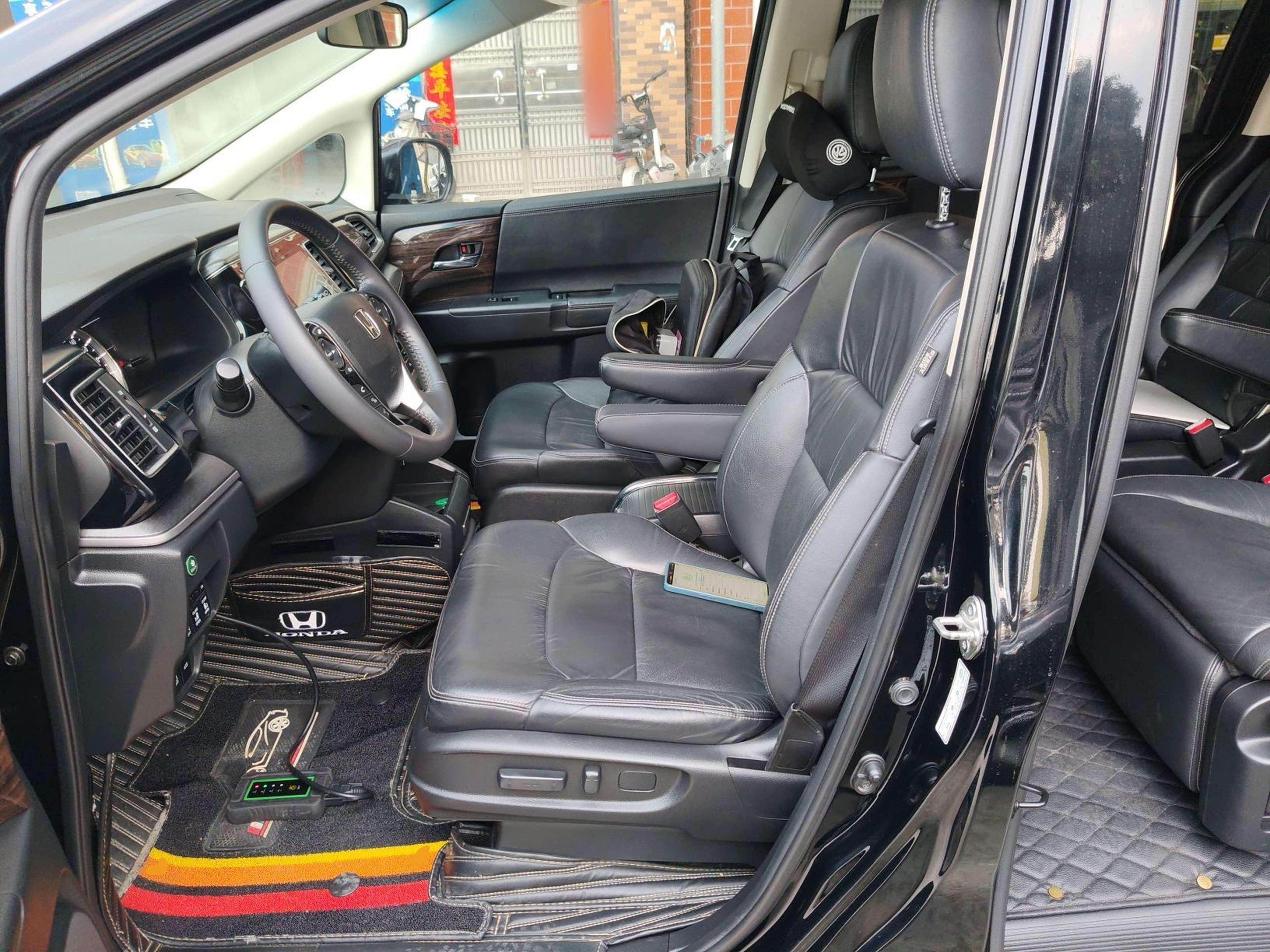 Interior delantero