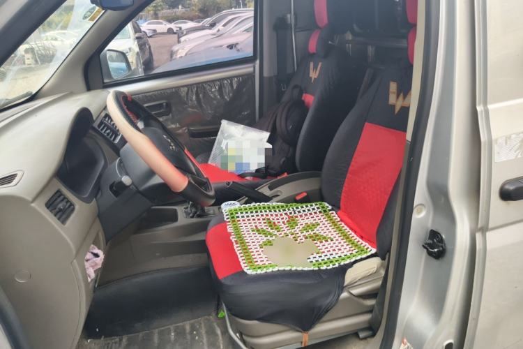 Used Wuling Rongguang V 2019 1.5L Van - Utility Model Left Front Seat