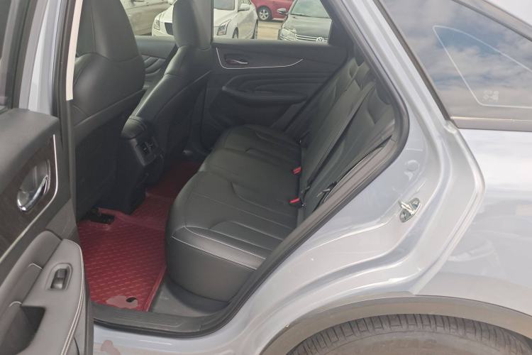 Used Venucia V DD-i 2023 60km iD Version
