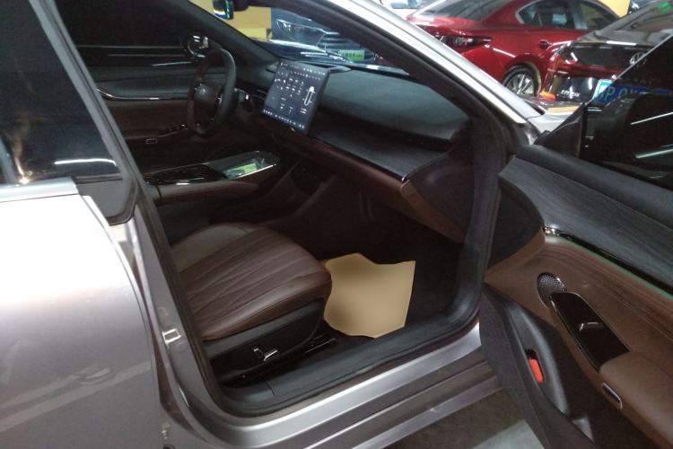 Used CHANGAN NEVO A07 2025 Range-Extended "True Fragrant" Edition 230 Flagship Model Right Front Seat