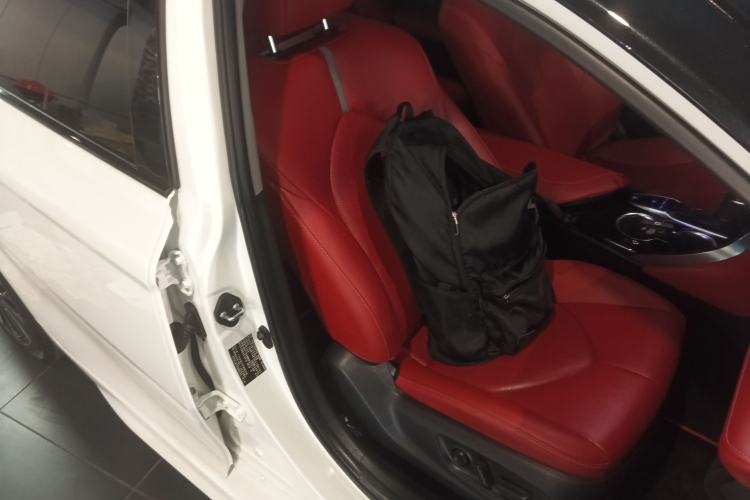 Used Toyota Camry 2019 2.5S FENGSHANG Version China VI Standard Right Front Seat