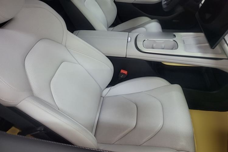 Used Xiaomi Auto SU7 2024 Four-Wheel Drive Ultra-Long Range Advanced Intelligent Driving Max Edition