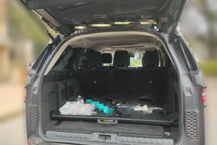 Used Land Rover Discovery 2020 2.0T 30th Anniversary Special Edition Trunk