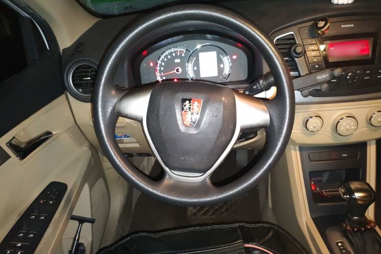 Used Roewe 350 2015 1.5L Automatic Luxury Sunroof Edition